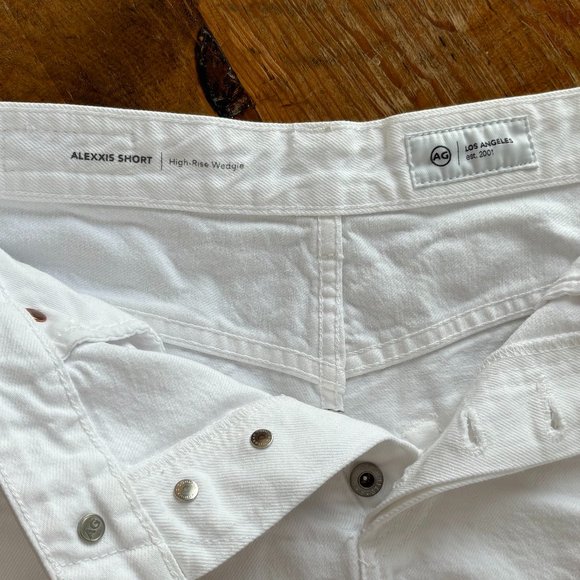 AG Alexxis Short High-Rise - Picture 3 of 5